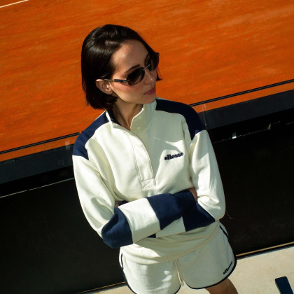 Instagram beitrag von ellesse