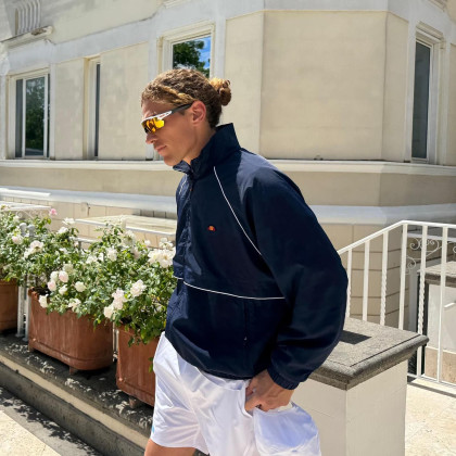 Instagram beitrag von ellesse